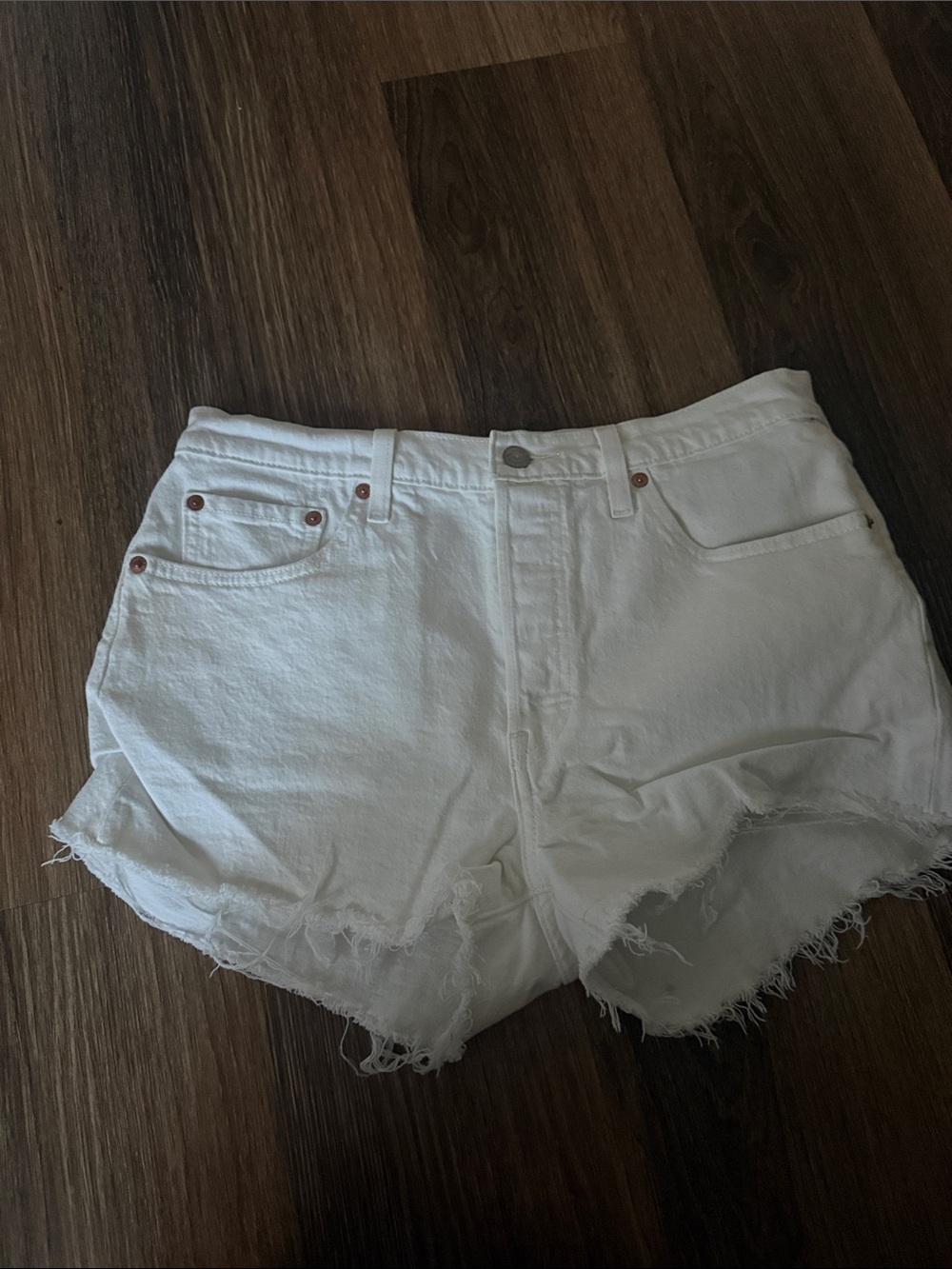 White High-Rise Distressed Denim Levi Shorts